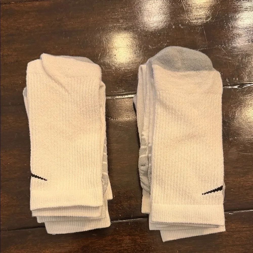 Nike Men's White Everyday Max Crew Socks Mens 6-8 W8-12